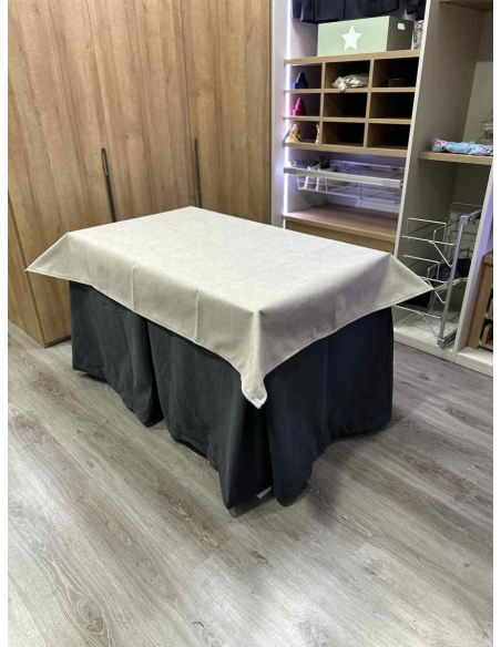 Conjunto Completo Antimanchas Aterciopelada Triplegrueso color Grafito con Tapete Liso Beige