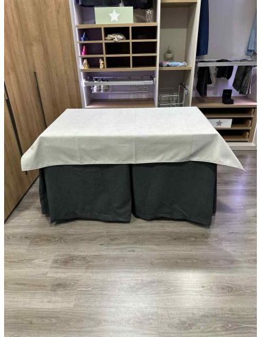 Conjunto Completo Antimanchas Aterciopelada Triplegrueso color Grafito con Tapete Liso Marfil