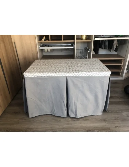 Ropa de Mesa Antimanchas Triple Grueso con Tapete Cosido