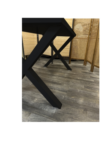 Mesa Camilla Forja Negra en forma de X