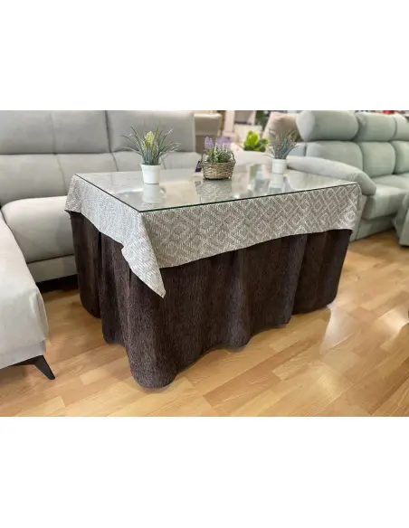 Ropa Chenilla Eco 8 Pliegues color Chocolate (incluye tapete)