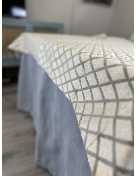 Ropa de Mesa de Camilla Antimanchas Aterciopelada Triple Grueso Nature Gris con Tapete Deluxe Miranda