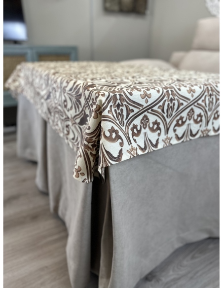 Ropa de Mesa de Camilla Antimanchas Aterciopelada Triple Grueso Nature Beige con Tapete Deluxe Ule Marrón