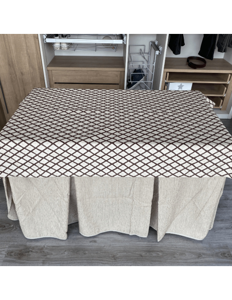 Ropa Elegante 10 Pliegues Reforzada color Beige con Tapete Libano