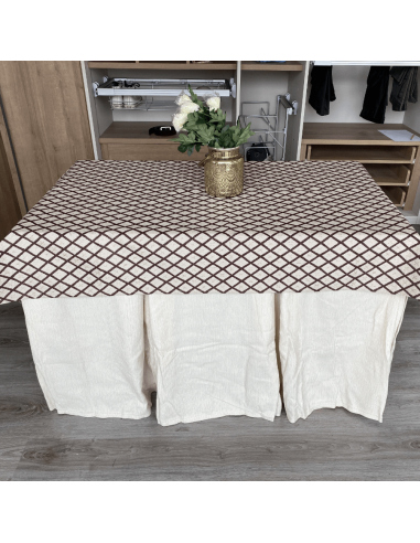 Ropa de Mesa Camilla Elegante 10 Pliegues Reforzada color Marfil con Tapete Libano Multimedida