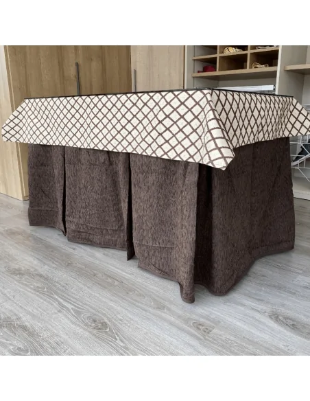 Conjunto Chenilla 8 Pliegues Chocolate Costura Reforzada con Tapete Líbano Choco