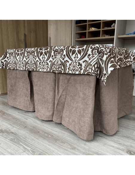 Ropa de Mesa Camilla Antimanchas Aterciopelada Triple Grueso Choco con Tapete Amaranto Choco Multimedida