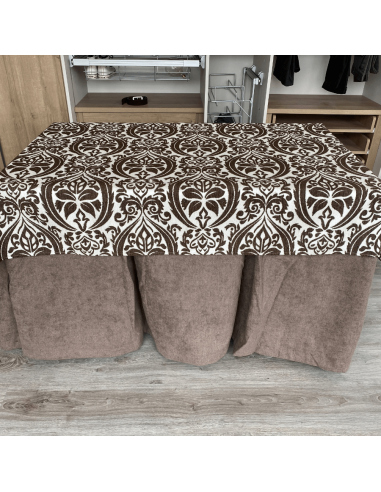 Ropa de Mesa Camilla Antimanchas Aterciopelada Triple Grueso Choco con Tapete Amaranto Choco Multimedida