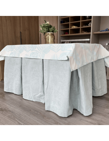 Ropa de Mesa Camilla Antimanchas Aterciopelada Triple Grueso Verde con Tapete Flor Verde Multimedida