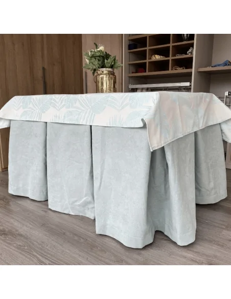 Ropa de Mesa Camilla Antimanchas Aterciopelada Triple Grueso Verde con Tapete Flor Verde Multimedida