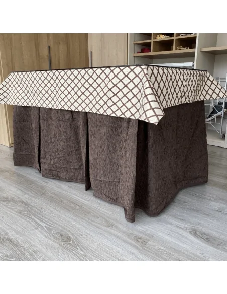 Conjunto Elegante 10 Pliegues Chocolate con Tapete Líbano Choco