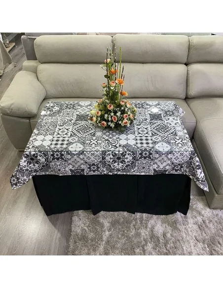 Conjunto Ropa Elegante 10 Pliegues Negro con Tapete Azulejo