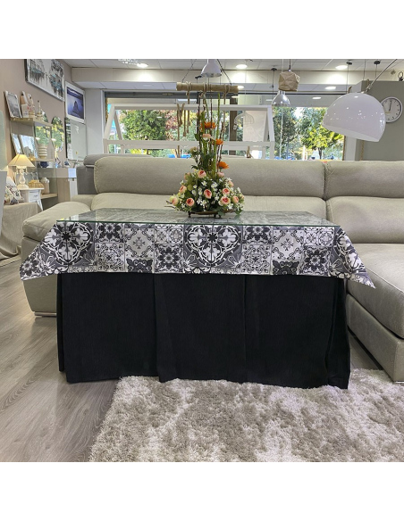 Conjunto Ropa Elegante 10 Pliegues Negro con Tapete Azulejo