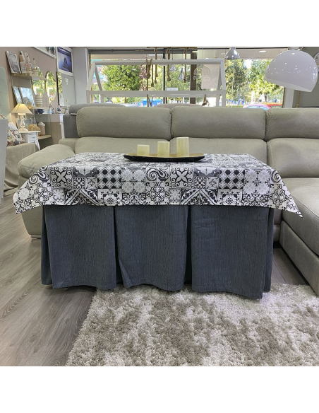 Conjunto Ropa Elegante 10 Pliegues Gris con Tapete Azulejo