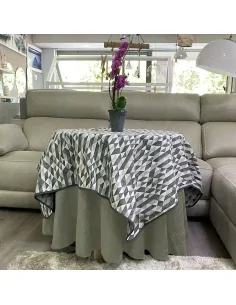 Ropa Mesa Redonda Chenilla Costura Reforzada color Gris Claro con Tapete Picasso 2