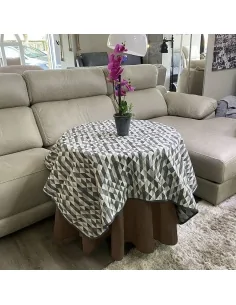 Ropa Mesa Redonda Chenilla Costura Reforzada color Chocolate con Tapete Picasso