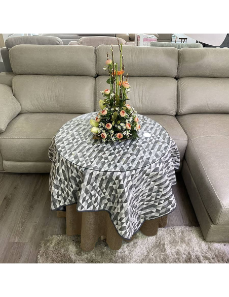 Conjunto Mesa Redonda + Ropa Chenilla Costura Reforzada color Beige con Tapete Picasso Multimedida