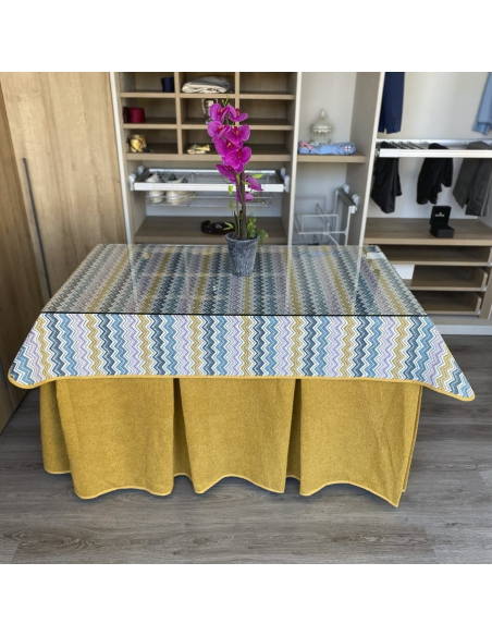 Conjunto Multimedida Mesa + Ropa Antimanchas Extragruesa Gran Capacidad Calórica color Mostaza con Tapete