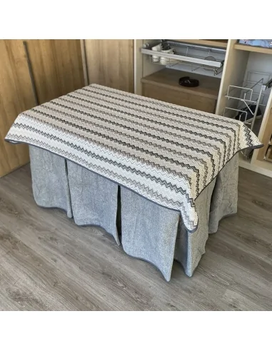 Conjunto Multimedida Mesa + Ropa Antimanchas Extragruesa Gran Capacidad Calórica color Gris con Tapete
