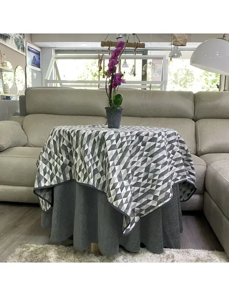 Ropa Mesa Redonda Chenilla Costura Reforzada color Grafito con Tapete Picasso