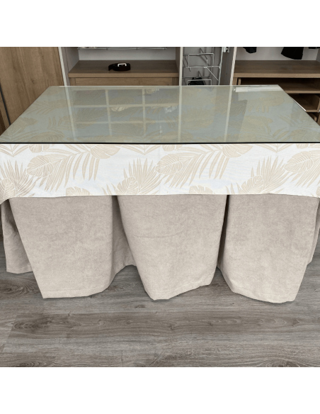 Conjunto antimanchas aterciopelado triple grueso mesa forja relax con tapete Flor Beige