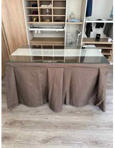 Ropa de Mesa Camilla Moderna Antimanchas color Chocolate con Camino Gris Perla 2