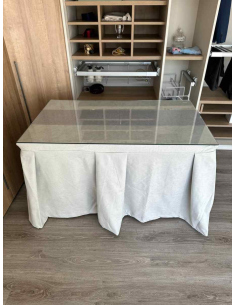 Ropa de Mesa Camilla Moderna Antimanchas color Gris Perla con Camino Gris Plata 2