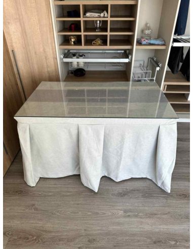 Ropa de Mesa Camilla Moderna Antimanchas color Gris Perla con Camino Gris Plata