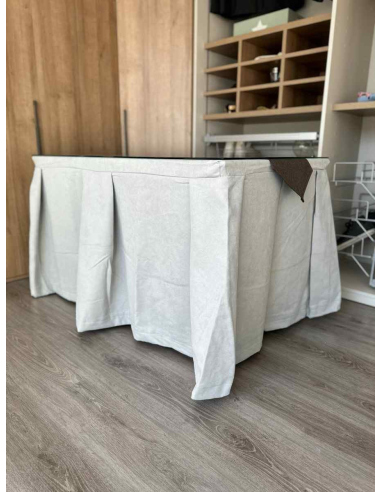 Ropa de Mesa Camilla Moderna Antimanchas color Gris Perla con Camino Chocolate