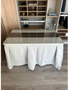 Ropa de Mesa Camilla Moderna Antimanchas color Gris Perla con Camino Chocolate 2