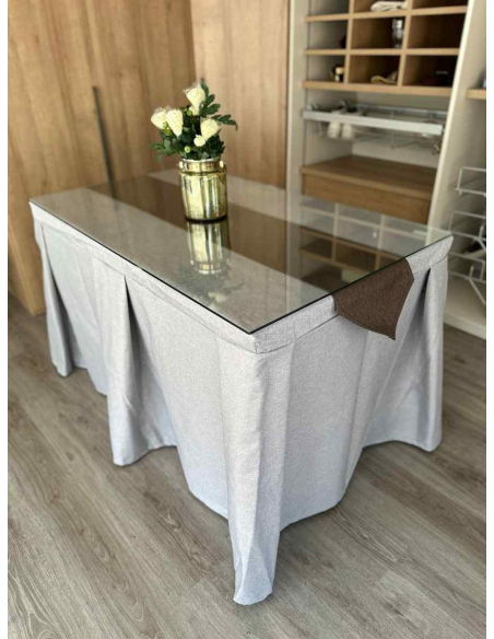 Ropa de Mesa Camilla Moderna Antimanchas color Gris Plata con Camino Chocolate