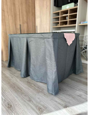 Ropa de Mesa Camilla Moderna Antimanchas color Marengo con Camino Rosa