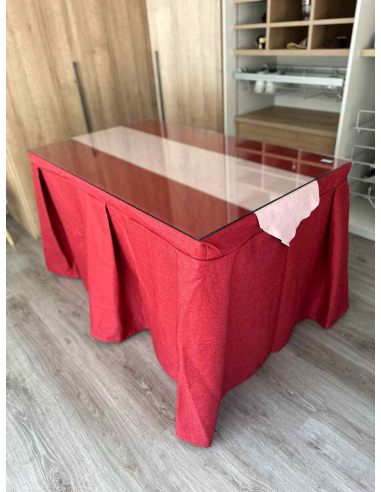 Ropa de Mesa Camilla Moderna Antimanchas color Rojo con Camino Rosa