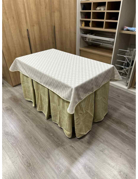 Conjunto Doble Grueso 10 Pliegues Beige con Tapete Crema