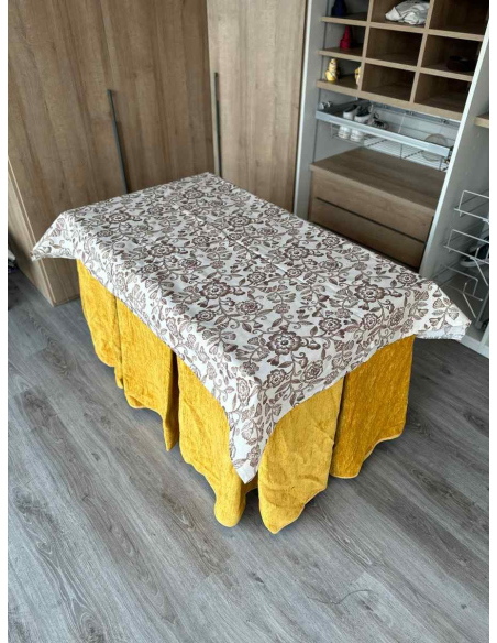 Conjunto Doble Grueso 10 Pliegues Mostaza con Tapete Planta