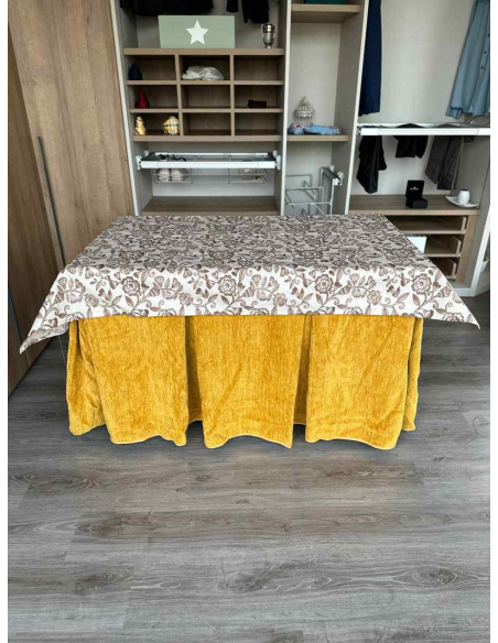 Conjunto Doble Grueso 10 Pliegues Mostaza con Tapete Planta