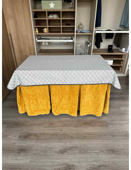 Conjunto Doble Grueso 10 Pliegues Mostaza con Tapete Rombos